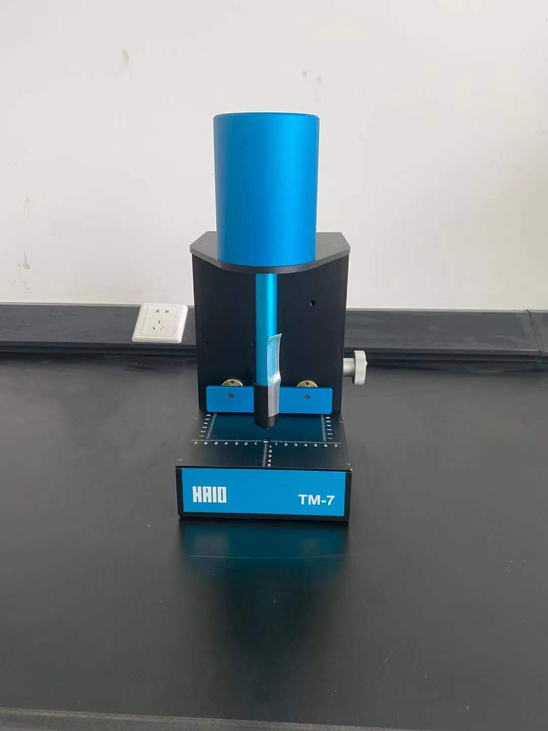 鏡片透射比檢測儀